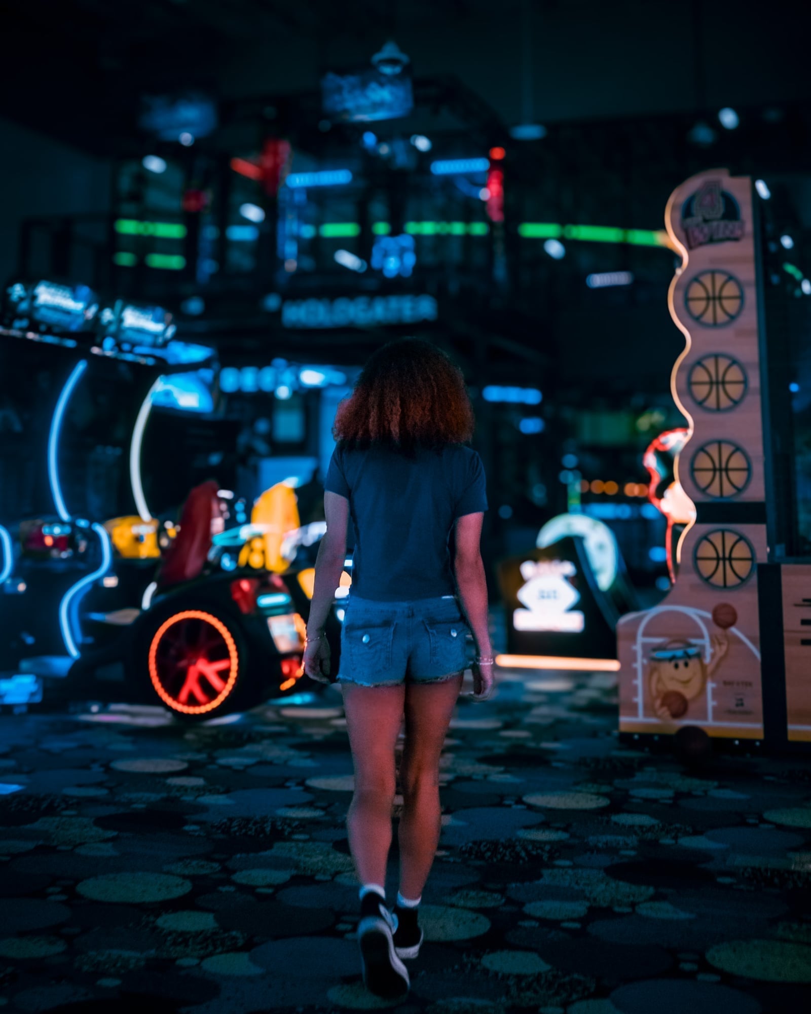 Arcade Neon Walk