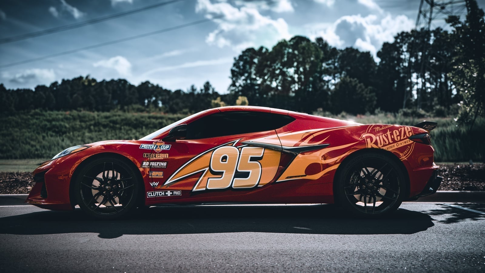 Lightning McQueen Rust-eze #95 wrapped Corvette Z06 full side profile